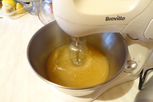Fondant pentru eclere, amandine