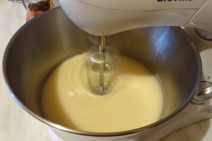 Fondant pentru eclere, amandine