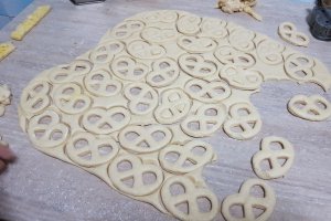 Aperitiv covrigei sarati