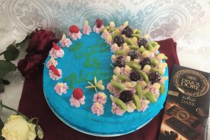 Desert tort cu mousse de mure