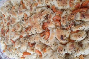 Focaccia cu rosii, usturoi si oregano