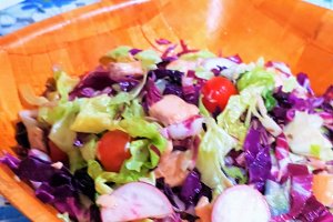 Salata cu somon afumat