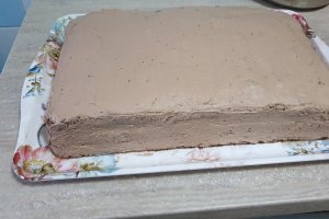 Tort cu crema de ciocolata, nuca si aroma de portocale