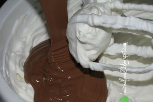 Tort cu ciocolata