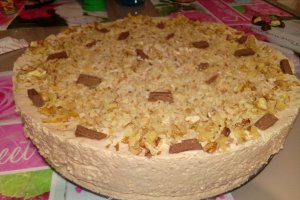 Desert tort cu nuca
