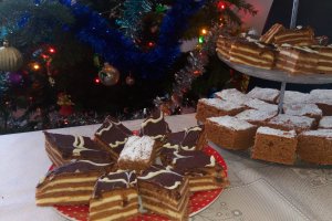 Desert prajitura din albusuri cu ciocolata