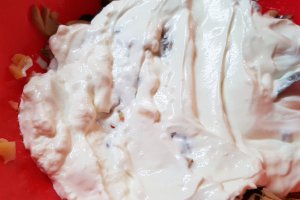 Salata de ciuperci, cu cartofi si smantana