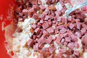 Salata de ciuperci, cu cartofi si smantana