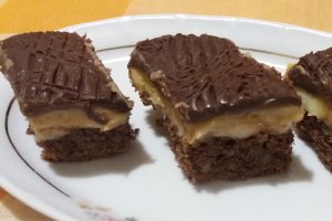 Desert Snickers Bars