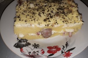 Aperitiv mamaliga in straturi