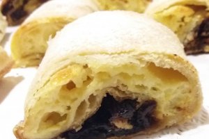 Desert strudel cu branza si visine