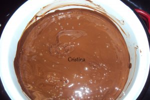 Desert crema de ciocolata cu unt de arahide