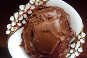 Desert crema de ciocolata cu unt de arahide
