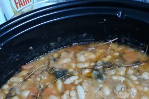 Iahnie de fasole in slowcooker Crock-Pot