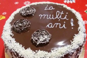 Desert tort cu mascarpone si caramel