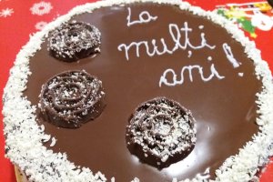 Desert tort cu mascarpone si caramel