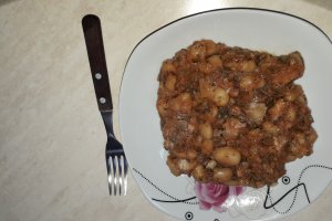 Fasole boabe cu ciolan si legume