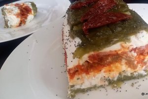 Aperitiv terina cu ardei si branza de vaci
