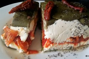 Aperitiv terina cu ardei si branza de vaci