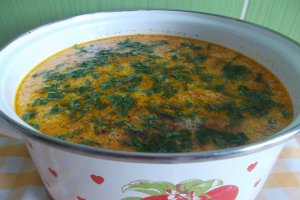 Ciorba de fasole verde, cu smantana si afumatura