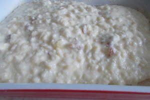 Budinca dulce, cu paste, branza de vaci si stafide