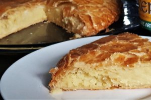 Desert placinta cu migdale si lemon curd / Galette des rois