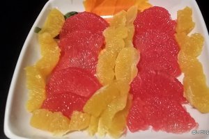 Salata de citrice cu sirop de rodie
