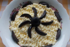 Aperitiv pasta tartinabila, cu oua si telemea