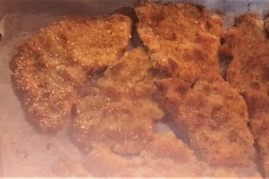 Snitel de curcan cu pesto si mustar