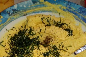 Aperitiv oua umplute
