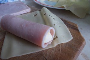 Aperitiv rulouri Svaiter