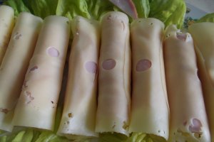 Aperitiv rulouri Svaiter
