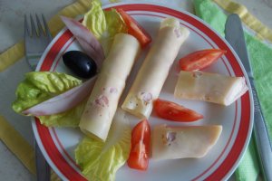 Aperitiv rulouri Svaiter