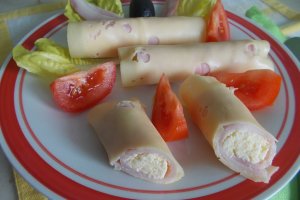 Aperitiv rulouri Svaiter