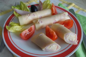 Aperitiv rulouri Svaiter