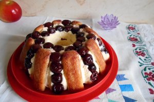 Desert sarlota cu visine