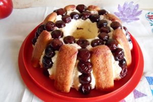 Desert sarlota cu visine