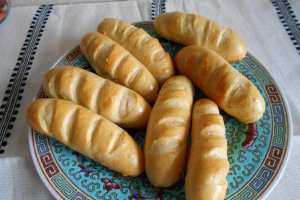 Mini franzelute cu lapte si unt