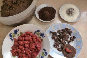 Desert Bilute cu ciocolata si visine