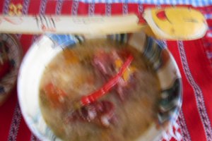 Ciorba cu oase de porc afumate