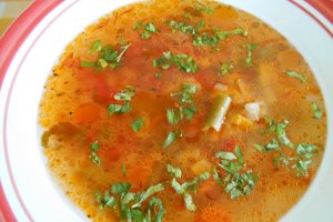 Ciorba de legume, acrita cu moare de varza