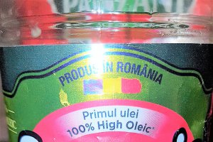 Ciorba cu perisoare de curcan, rosii si oregano