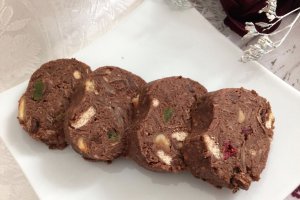 Desert salam de biscuiti cu napolitane