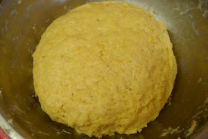Desert cozonac impletit cu nuca