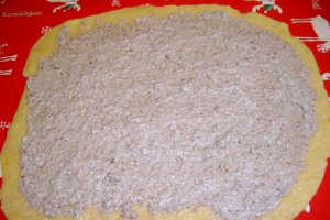 Desert cozonac impletit cu nuca