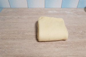 Aperitiv pogaci cu jumeri