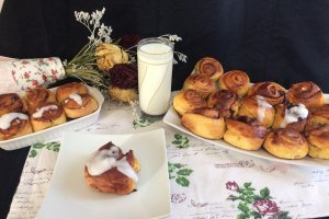 Desert rulouri cu dovleac si dulceata