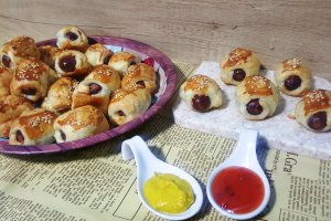 Aperitiv carnaciori in aluat
