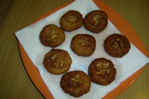 Chiftelute de dovlecei cu branza