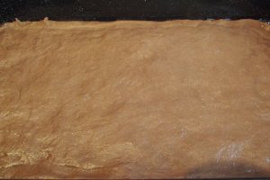 Desert prajitura cu foi fragede cu cacao si umplutura de mere